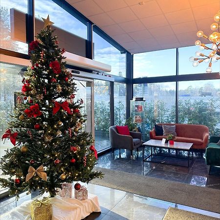 Almnaes Park Hotel Сёдертелье Экстерьер фото