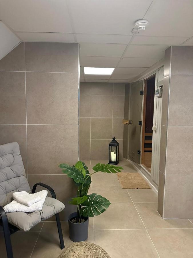 Almnaes Park Hotel Сёдертелье Экстерьер фото