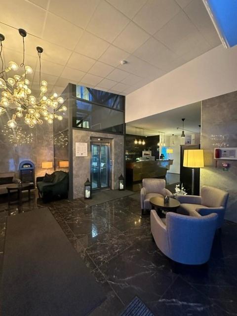 Almnaes Park Hotel Сёдертелье Экстерьер фото