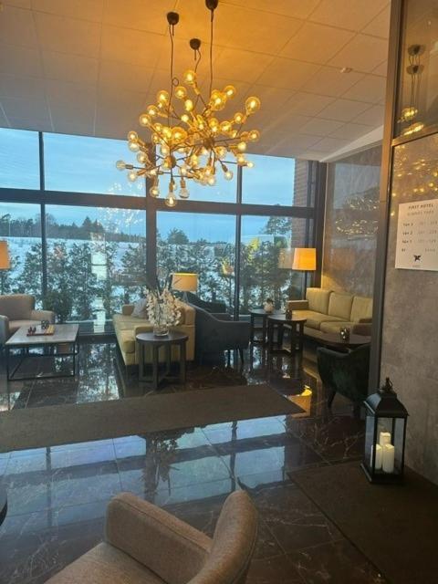 Almnaes Park Hotel Сёдертелье Экстерьер фото
