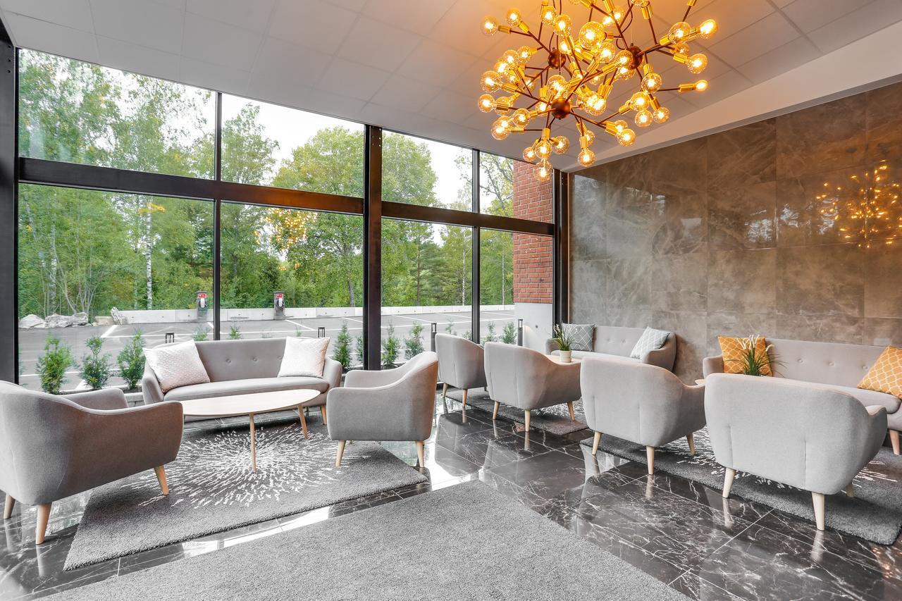 Almnaes Park Hotel Сёдертелье Экстерьер фото