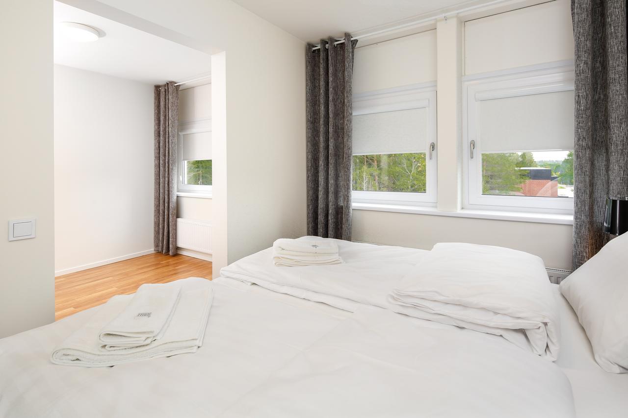 Almnaes Park Hotel Сёдертелье Экстерьер фото