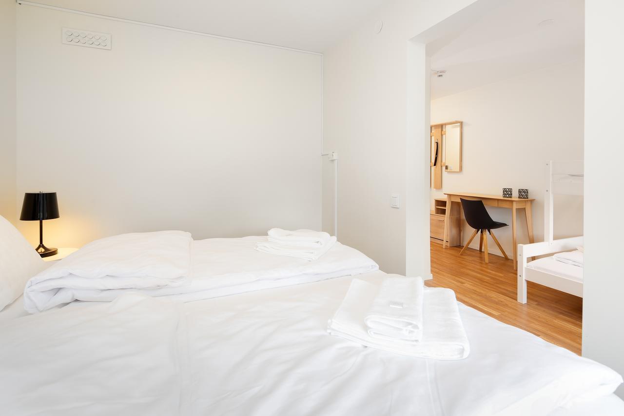 Almnaes Park Hotel Сёдертелье Экстерьер фото